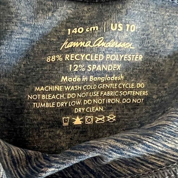 Hanna Andersson softest Blue Tee with Basketball Graphic - Picture 2 of 5